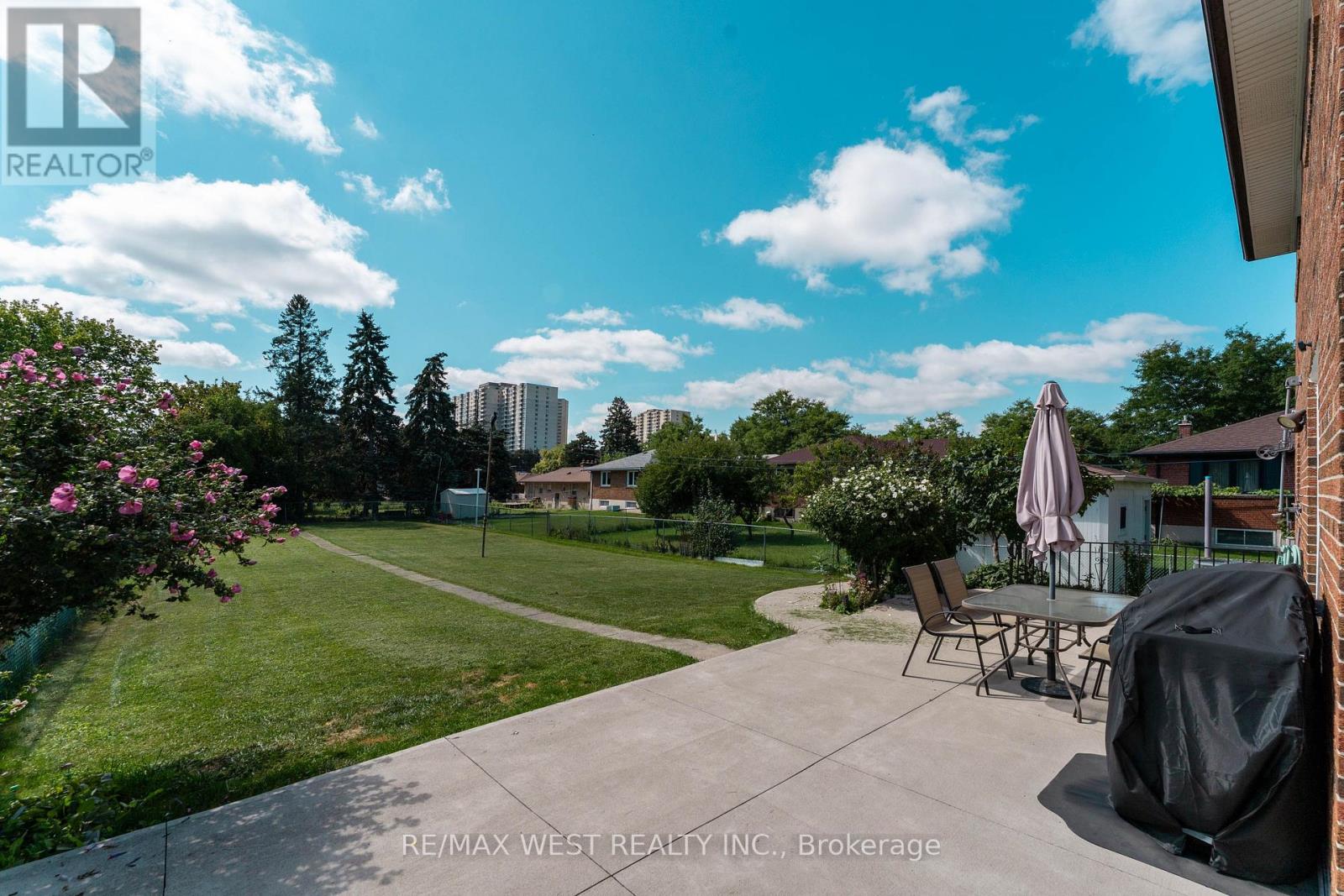 25a St Andrews Boulevard, Toronto, Ontario  M9R 1V9 - Photo 40 - W13719952
