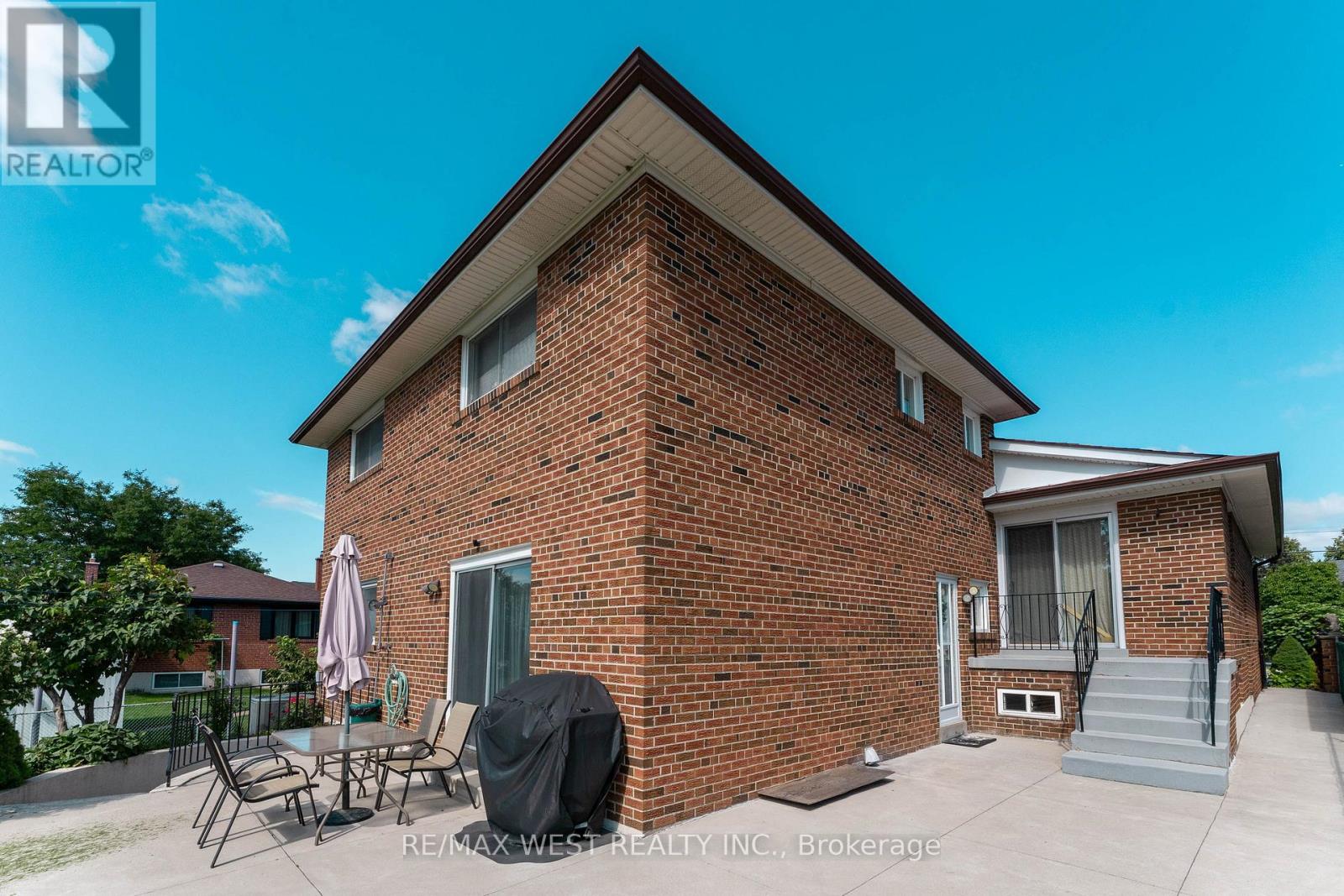 25a St Andrews Boulevard, Toronto, Ontario  M9R 1V9 - Photo 41 - W13719952