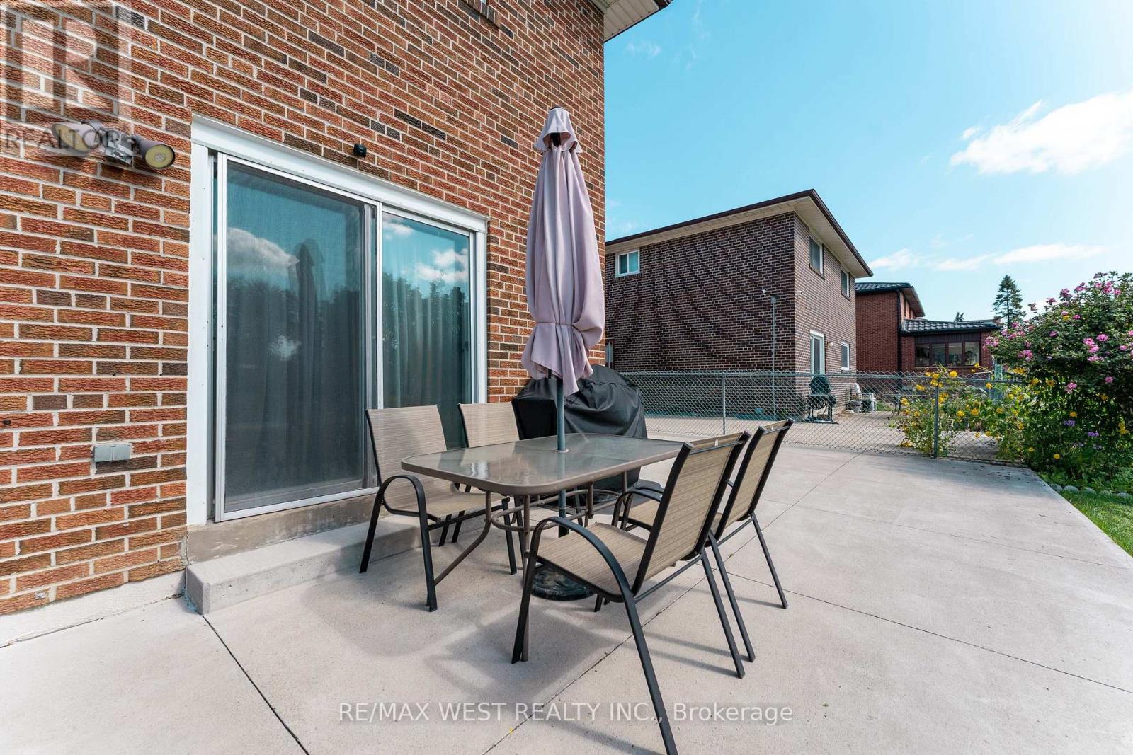 25a St Andrews Boulevard, Toronto, Ontario  M9R 1V9 - Photo 43 - W13719952