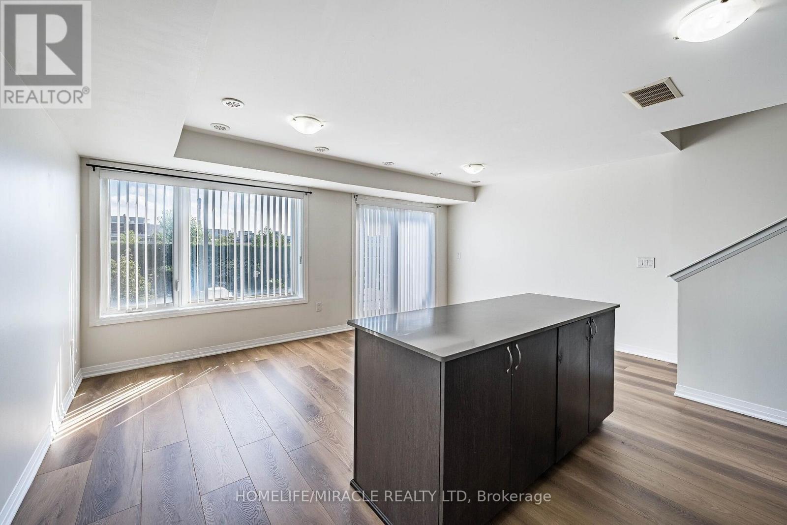 8 - 161 William Duncan Road, Toronto, Ontario  M3K 0B9 - Photo 10 - W13719962