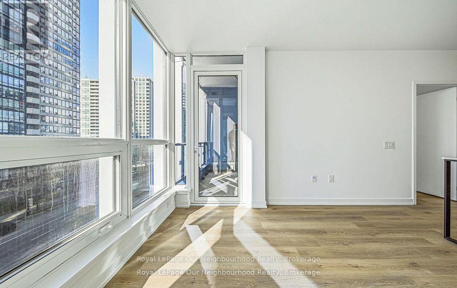 412 - 395 Square One Drive W, Mississauga, Ontario  L5B 0P6 - Photo 16 - W13720008