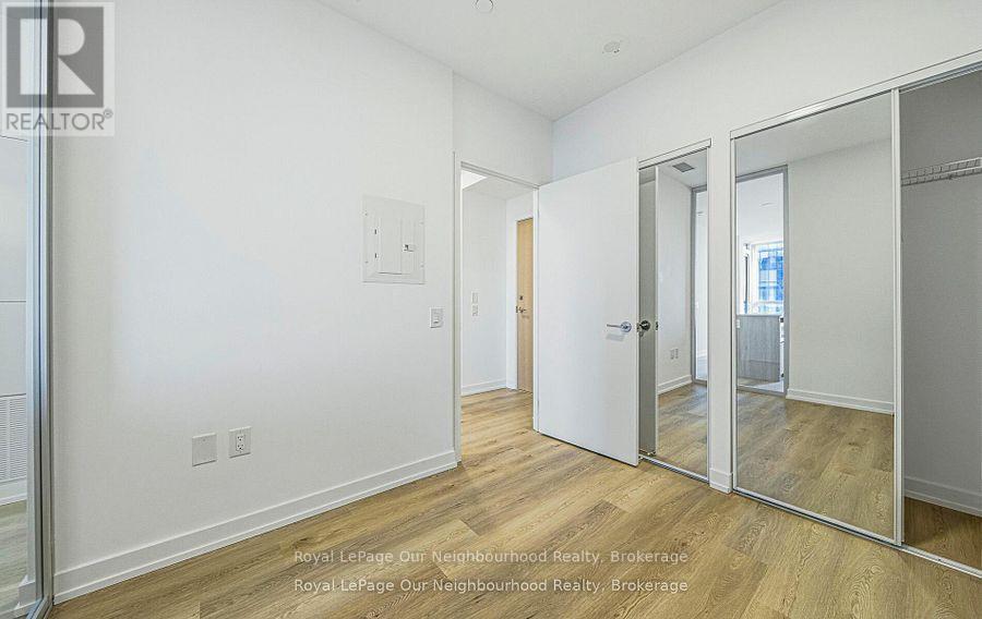412 - 395 Square One Drive W, Mississauga, Ontario  L5B 0P6 - Photo 9 - W13720008