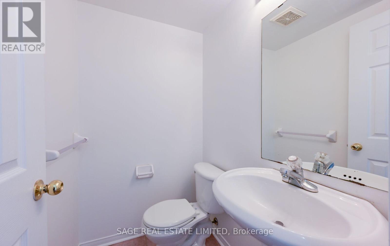 6 Fairhill Avenue, Brampton, Ontario  L7A 2A9 - Photo 13 - W13720018