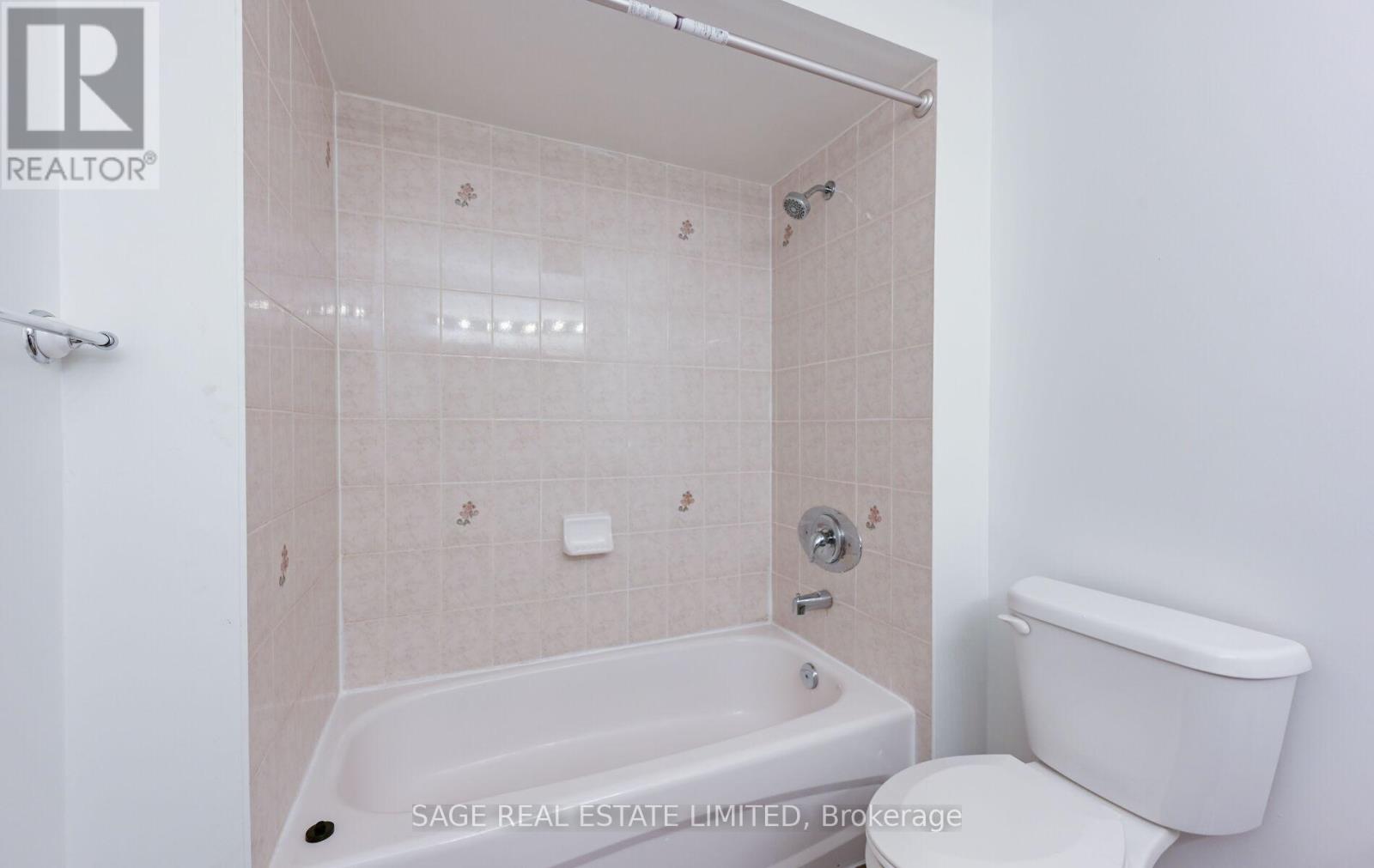 6 Fairhill Avenue, Brampton, Ontario  L7A 2A9 - Photo 29 - W13720018