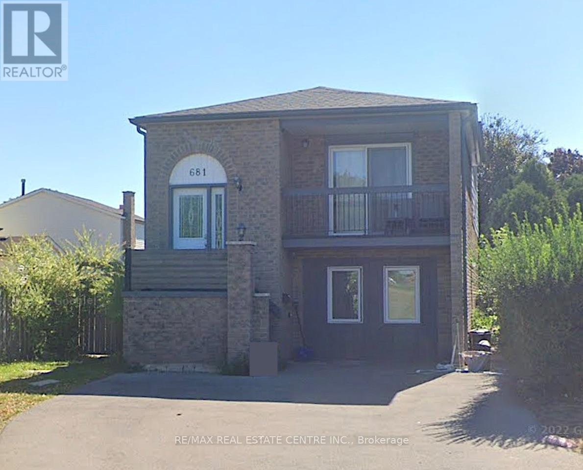 2 - 681 UPPER WENTWORTH STREET, Hamilton, Ontario