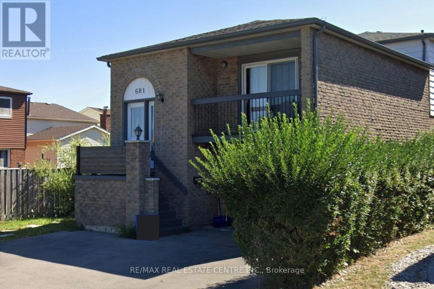 2 - 681 Upper Wentworth Street, Hamilton, Ontario  L9A 4V6 - Photo 2 - X13719892