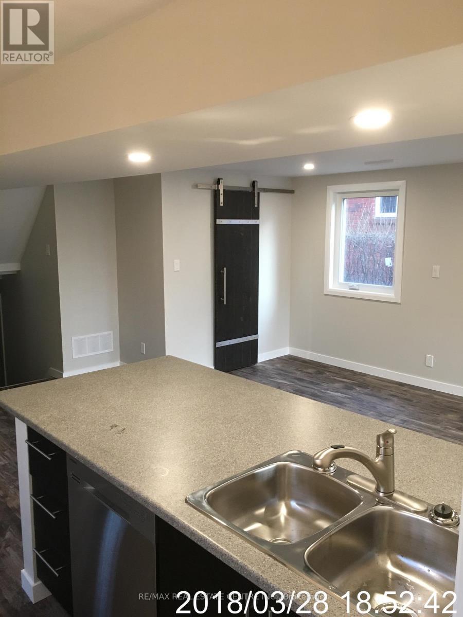 2 - 681 Upper Wentworth Street, Hamilton, Ontario  L9A 4V6 - Photo 6 - X13719892