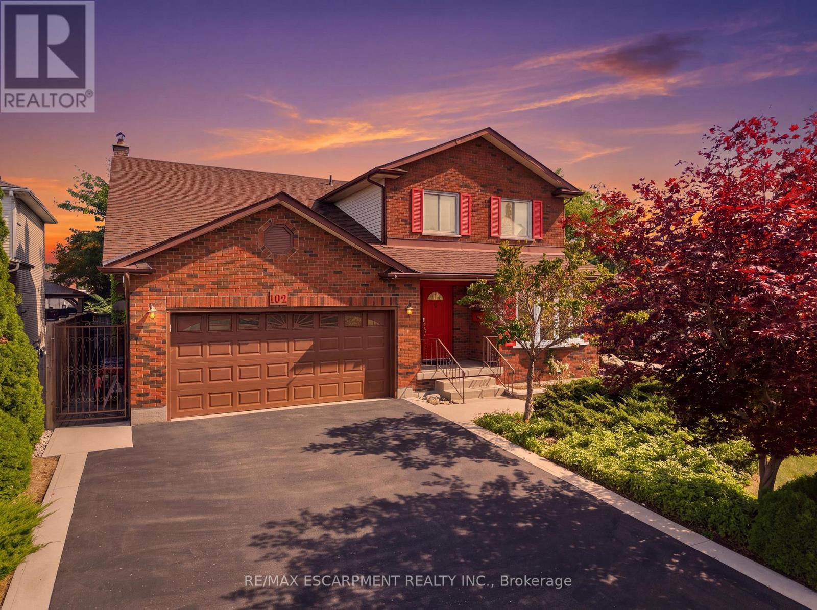 102 Trenholme Crescent, Hamilton, Ontario  L8W 2L6 - Photo 3 - X13719932