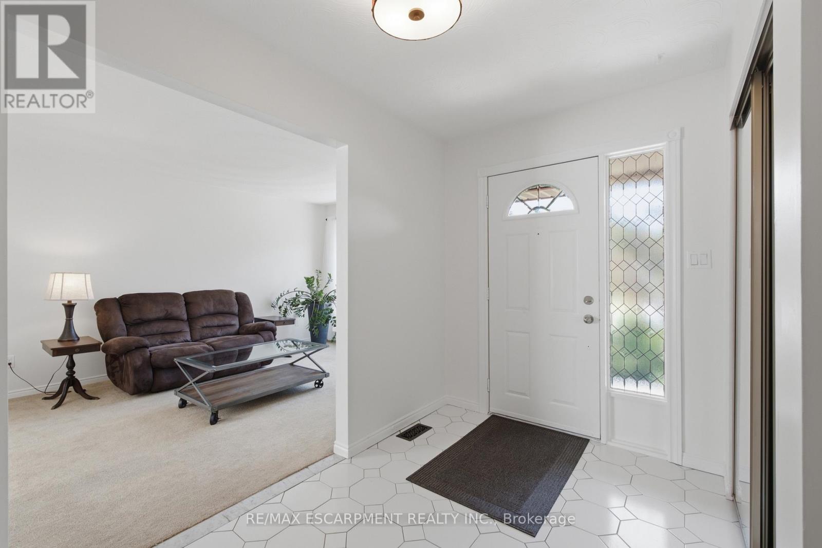 102 Trenholme Crescent, Hamilton, Ontario  L8W 2L6 - Photo 7 - X13719932