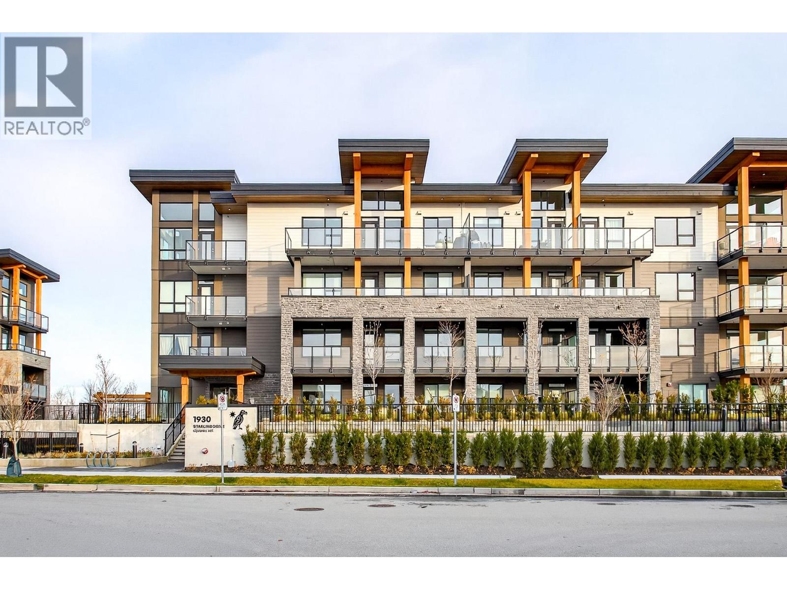 206 1930 Starling Drive, Tsawwassen, British Columbia  V4M 0G9 - Photo 2 - R3159135