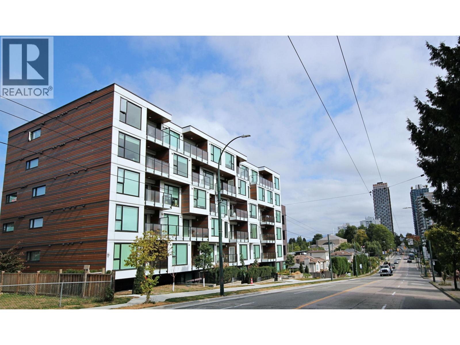 105 5399 Joyce Street, Vancouver, British Columbia V5R 4H3 - Photo 2 - R3159445