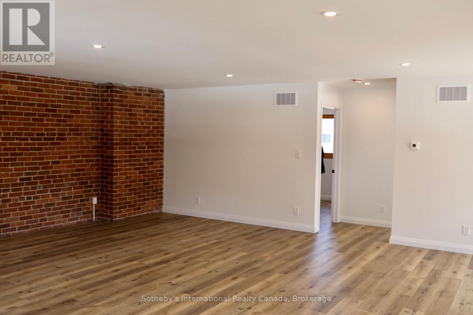 A - 22 Melville Street, Clearview (Nottawa), Ontario  L0M 1P0 - Photo 7 - S13622320