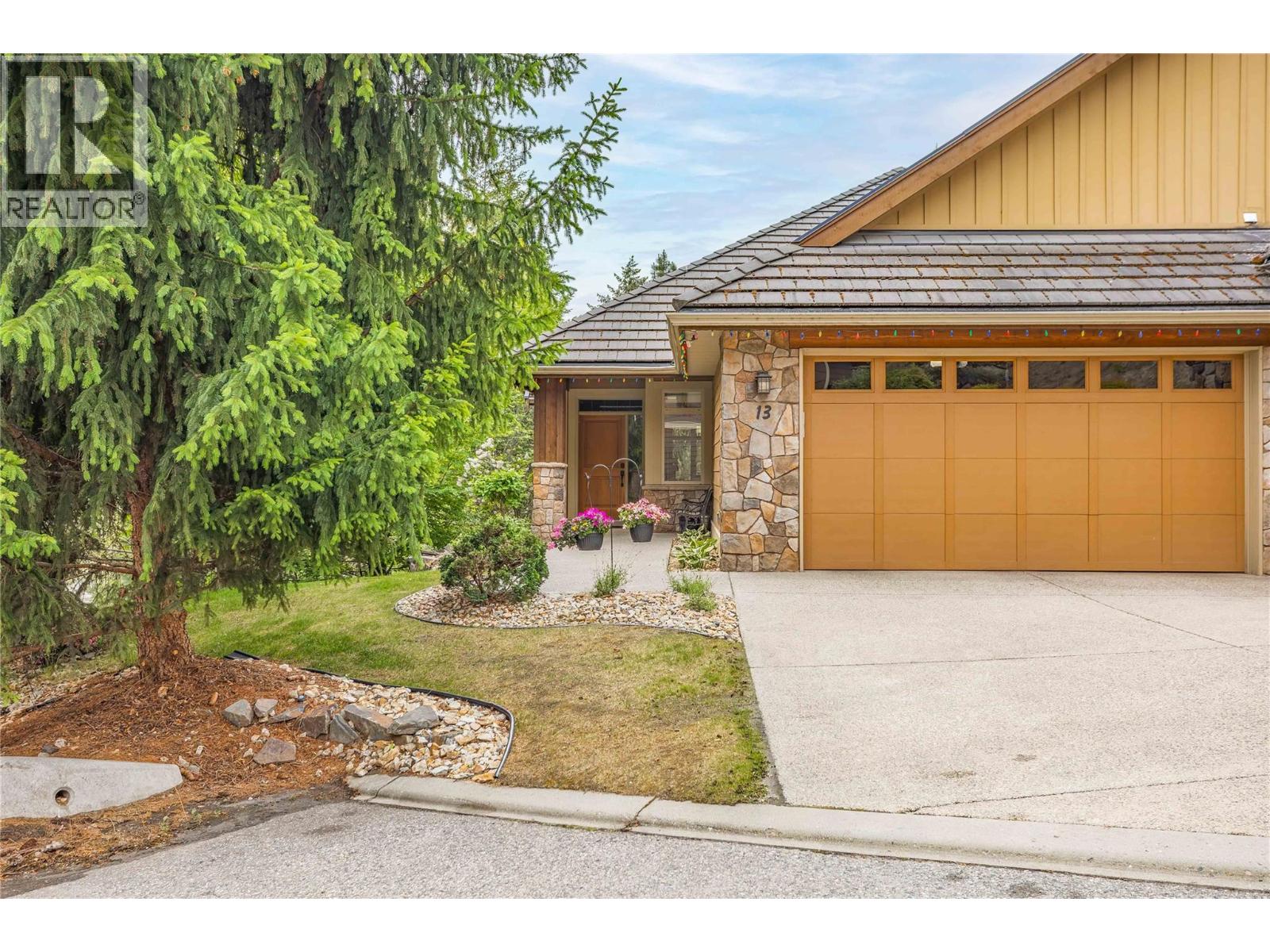 669 Long Ridge Drive Unit# 13, Kelowna, British Columbia  V1V 2R9 - Photo 2 - 10398903