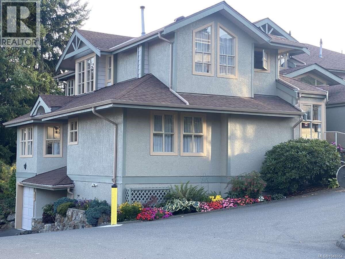 1 500 Marsett Pl, Saanich, British Columbia  V8Z 7J1 - Photo 1 - 1048054