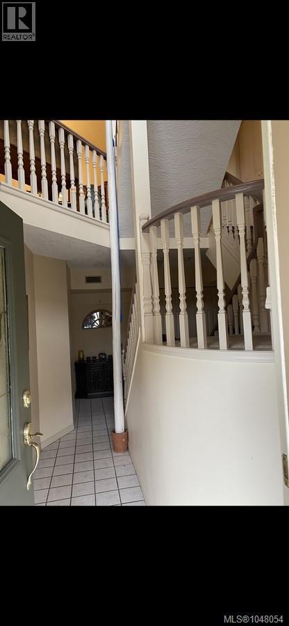 1 500 Marsett Pl, Saanich, British Columbia  V8Z 7J1 - Photo 14 - 1048054