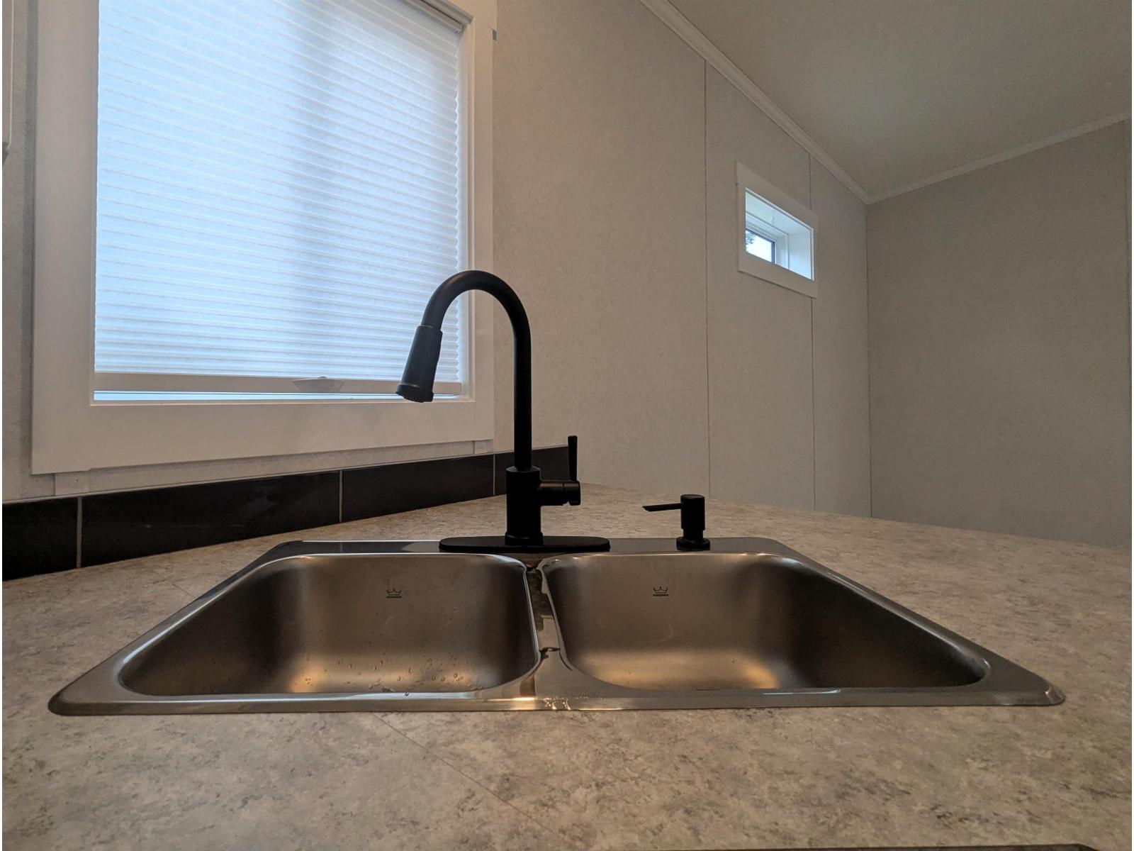 104 8220 King George Boulevard, Surrey, British Columbia  V3W 6B1 - Photo 7 - R3140321