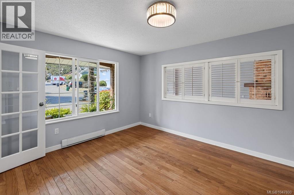 3961 Reynolds Crt, Saanich, British Columbia V8P 5L9 - Photo 18 - 1047800