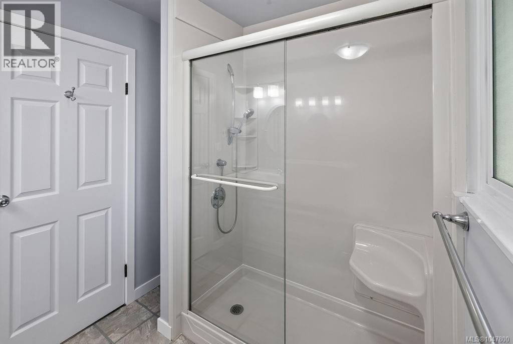3961 Reynolds Crt, Saanich, British Columbia V8P 5L9 - Photo 28 - 1047800