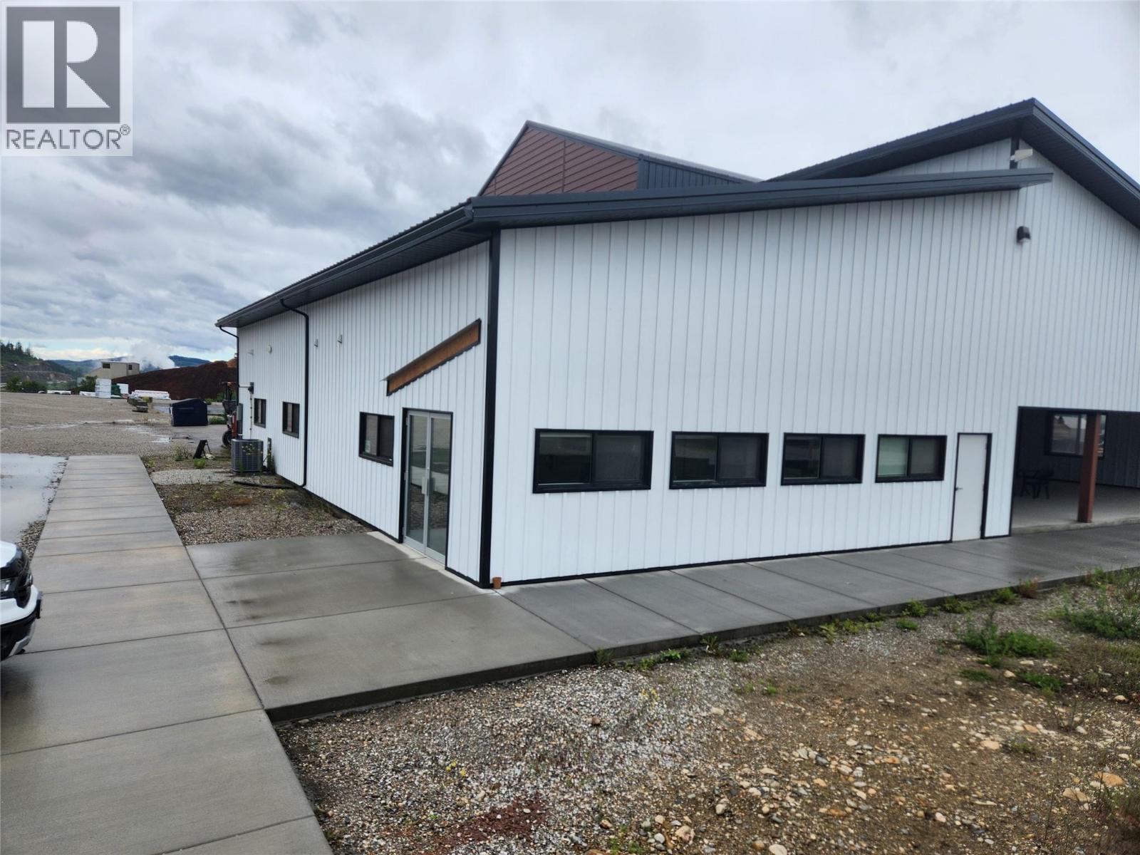 903 Raffan Road, Armstrong, British Columbia  V0E 1B7 - Photo 21 - 10377229