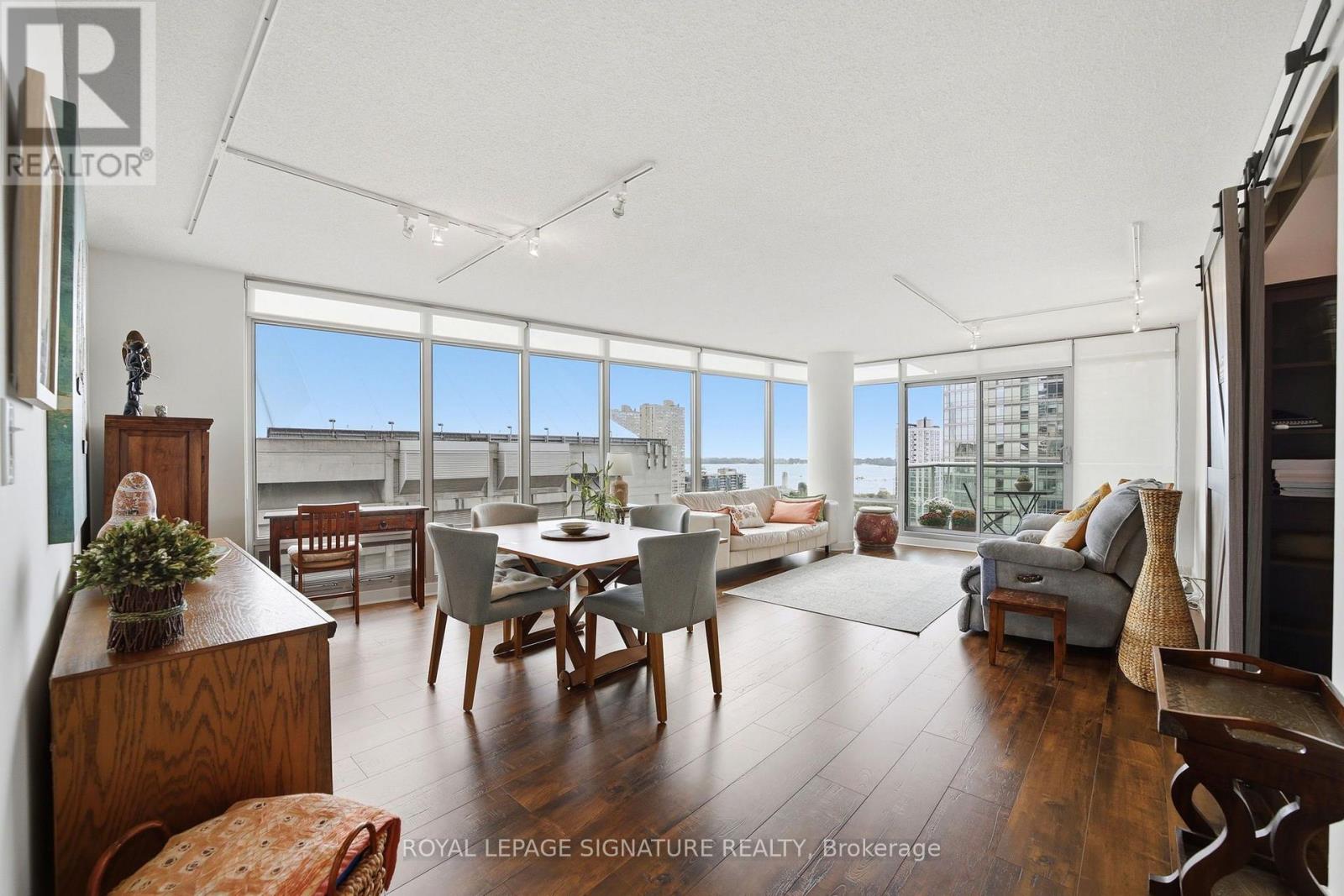 1703 - 81 NAVY WHARF COURT, Toronto, Ontario