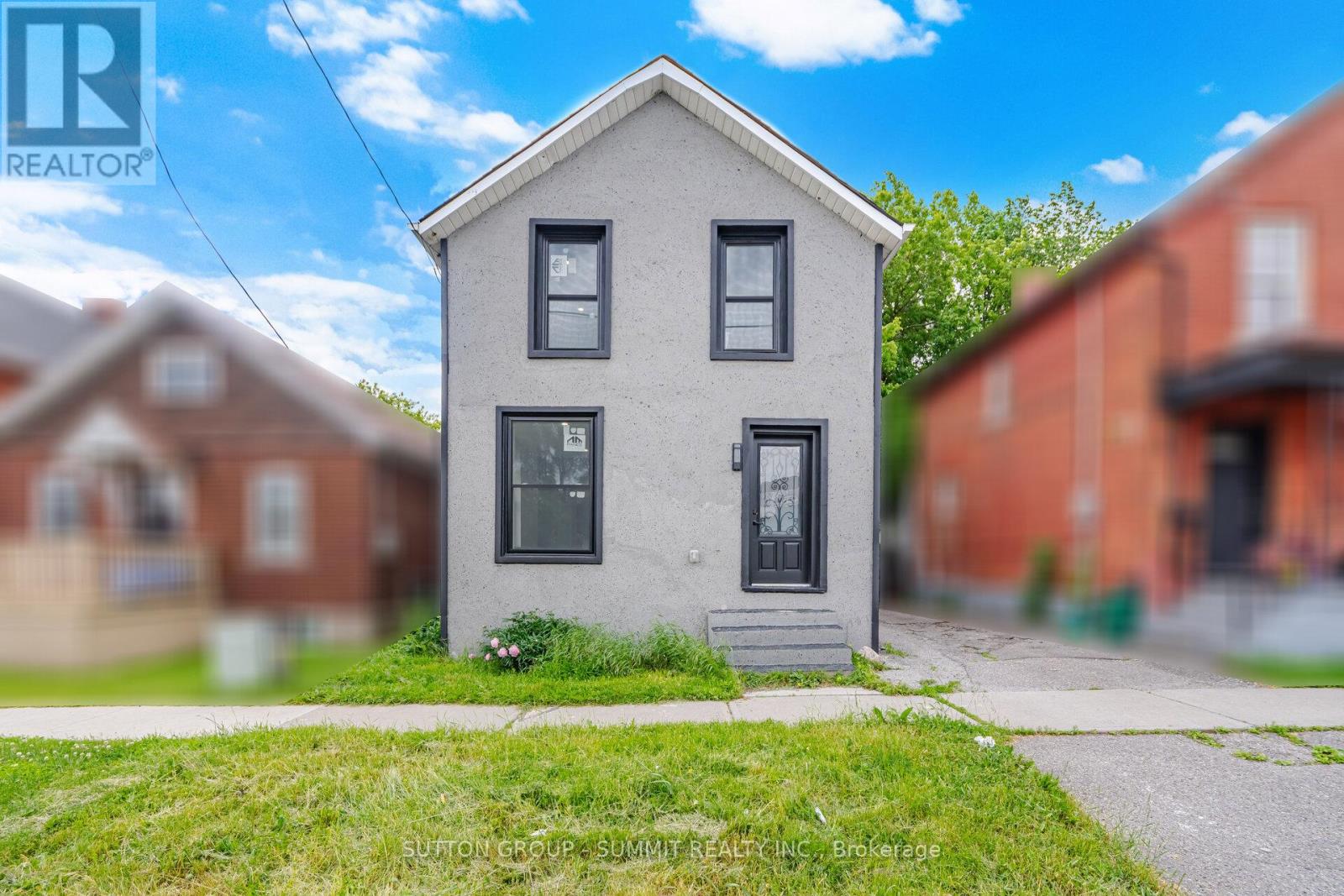 11 Maple Street, Oshawa, Ontario  L1H 2L6 - Photo 2 - E13720064