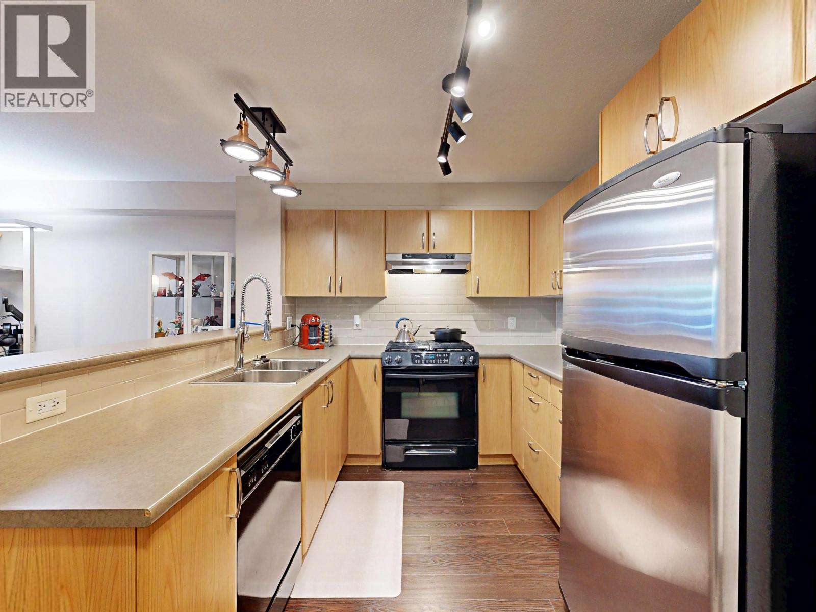 207 4783 Dawson Street, Burnaby, British Columbia V5C 0A8 - Photo 11 - R3159498