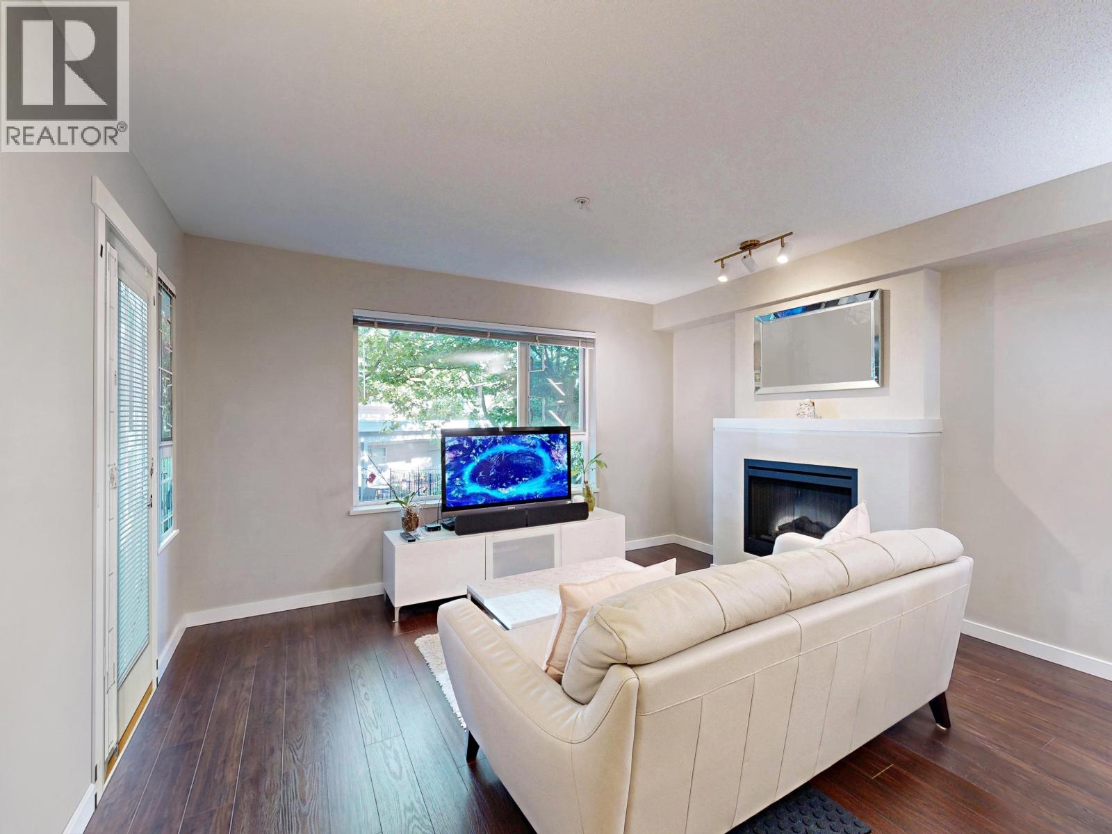 207 4783 Dawson Street, Burnaby, British Columbia V5C 0A8 - Photo 6 - R3159498