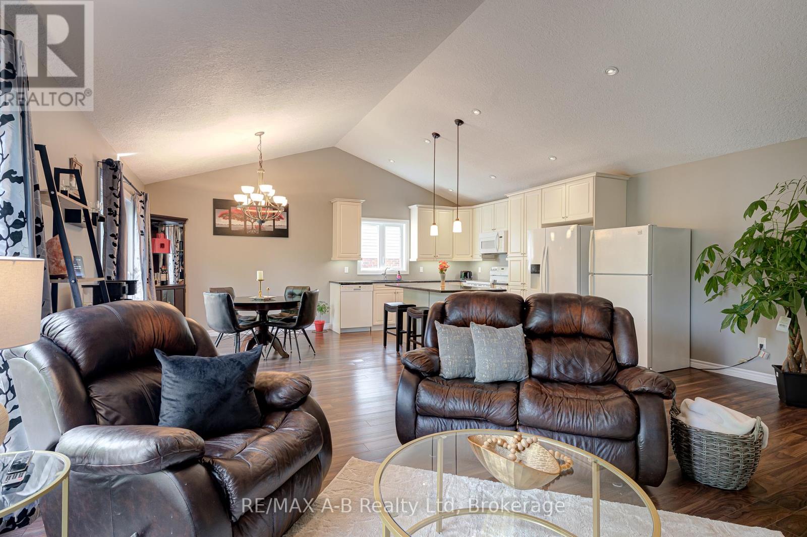 79 Sylvia Street, West Perth (Mitchell), Ontario  N0K 1N0 - Photo 10 - X13720048
