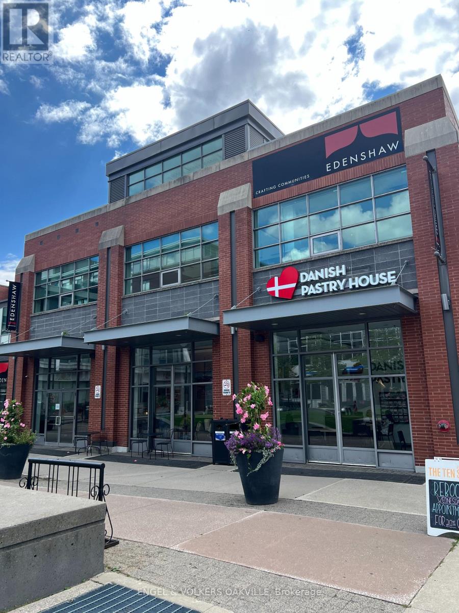 UNIT F - 129 LAKESHORE ROAD E, Mississauga, Ontario