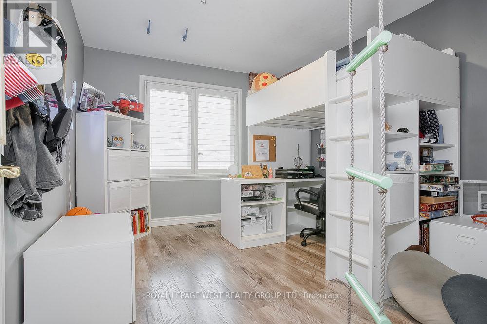 12 Leavenworth Crescent, Toronto, Ontario  M9C 1T4 - Photo 19 - W13720056