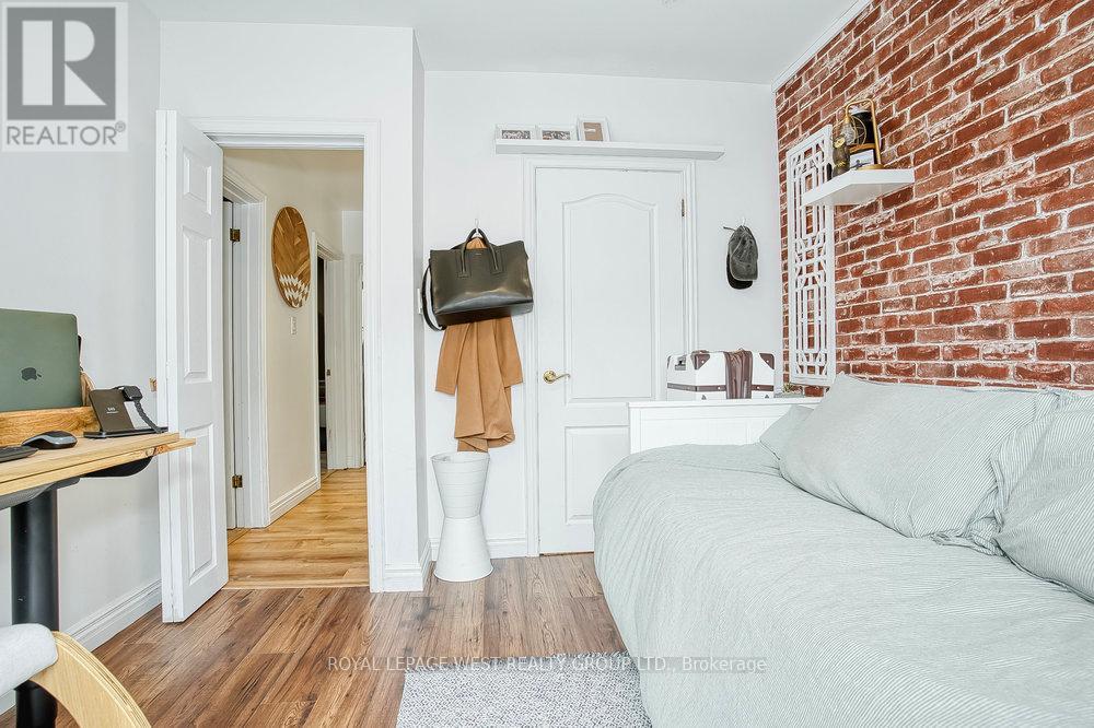 12 Leavenworth Crescent, Toronto, Ontario  M9C 1T4 - Photo 23 - W13720056
