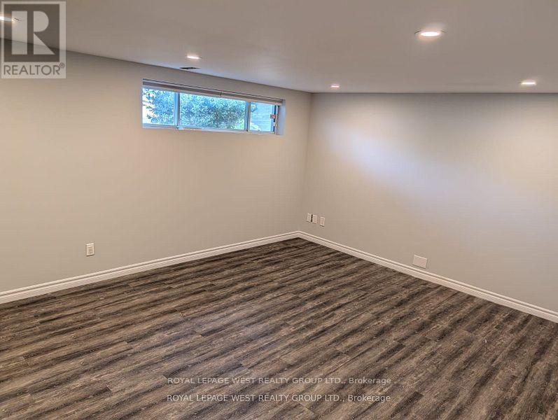 12 Leavenworth Crescent, Toronto, Ontario  M9C 1T4 - Photo 28 - W13720056