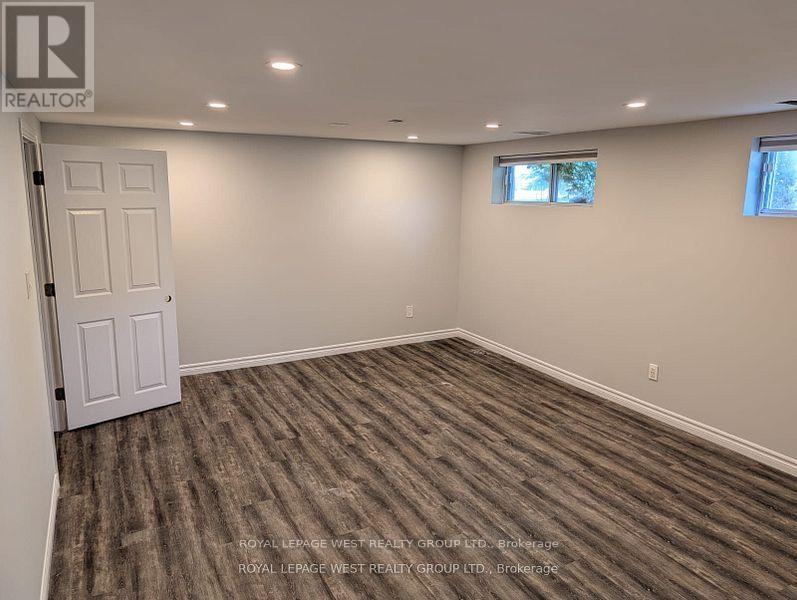 12 Leavenworth Crescent, Toronto, Ontario  M9C 1T4 - Photo 31 - W13720056