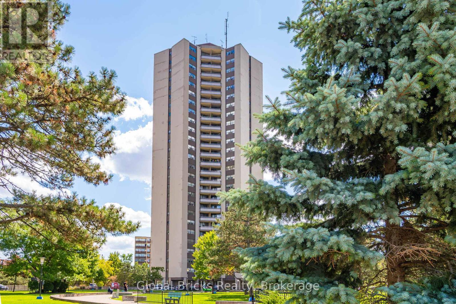 1904 - 380 Dixon Road, Toronto, Ontario  M9R 1T3 - Photo 2 - W13720112