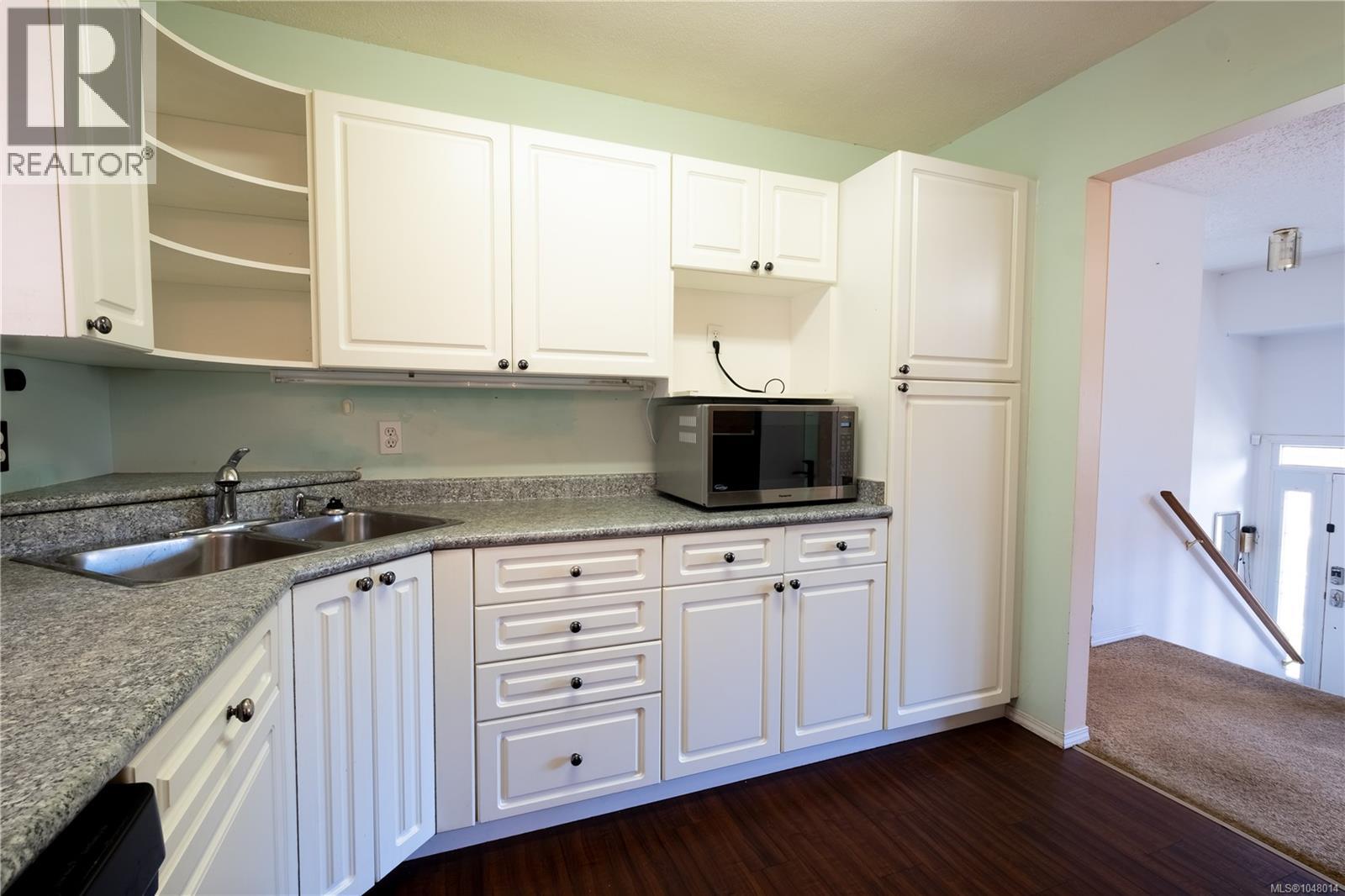259 Denman St, Comox, British Columbia  V9M 3B5 - Photo 4 - 1048014