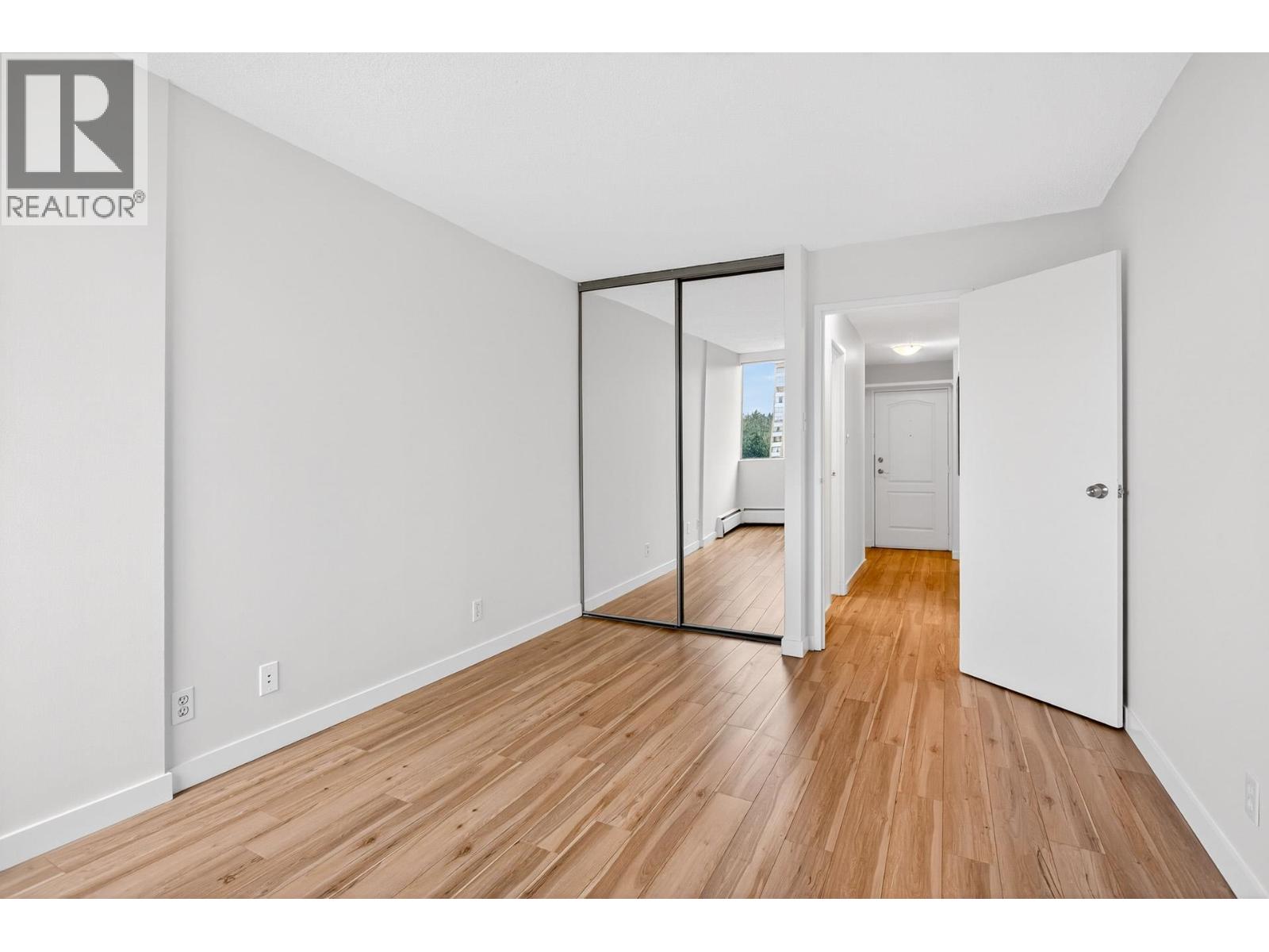 1306 2016 Fullerton Avenue, North Vancouver, British Columbia V7N 3E9 - Photo 8 - R3159416