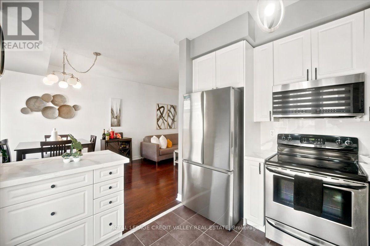 55 - 1250 St. Martins Drive, Pickering, Ontario  L1W 1J3 - Photo 8 - E13719544