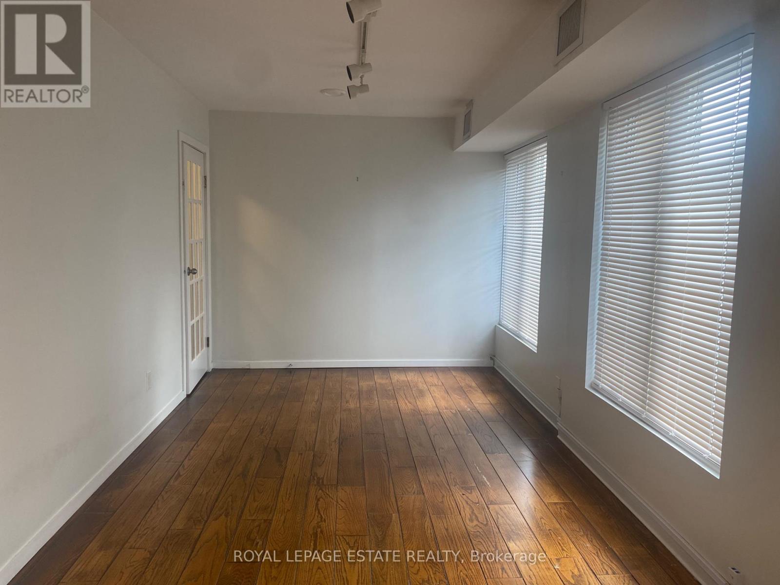 A - 307 Danforth Avenue, Toronto, Ontario  M4K 1N7 - Photo 8 - E13719778