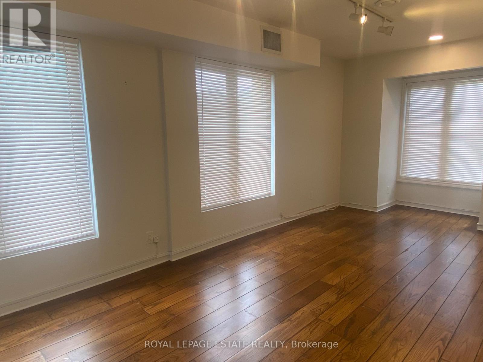 A - 307 Danforth Avenue, Toronto, Ontario  M4K 1N7 - Photo 7 - E13719778