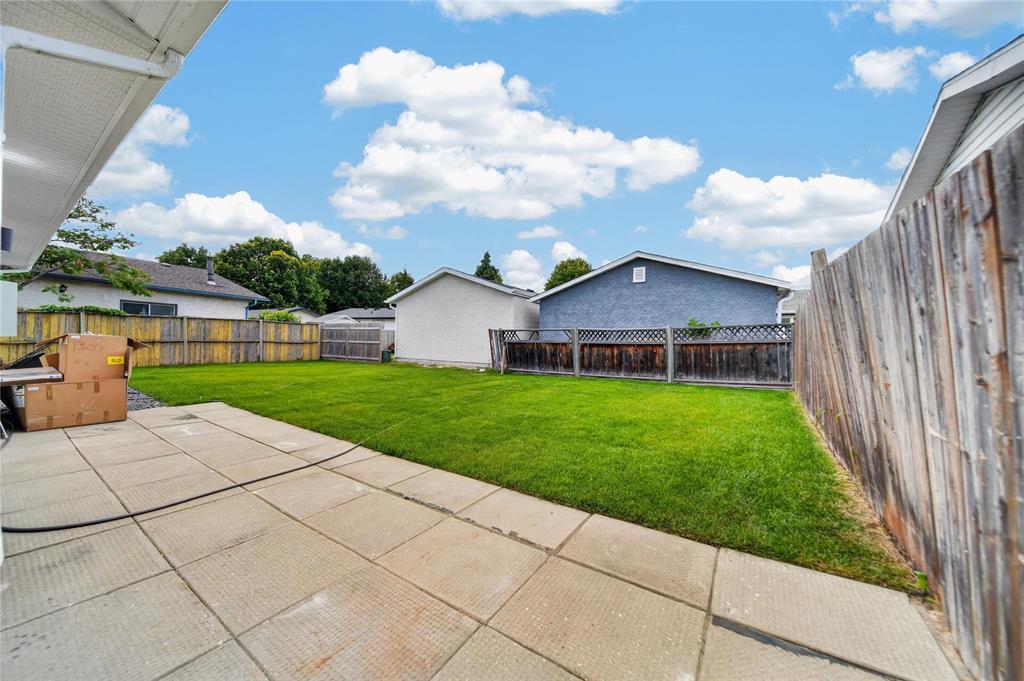 6 James Carleton Drive, Winnipeg, Manitoba  R2P 0T5 - Photo 28 - 202621449