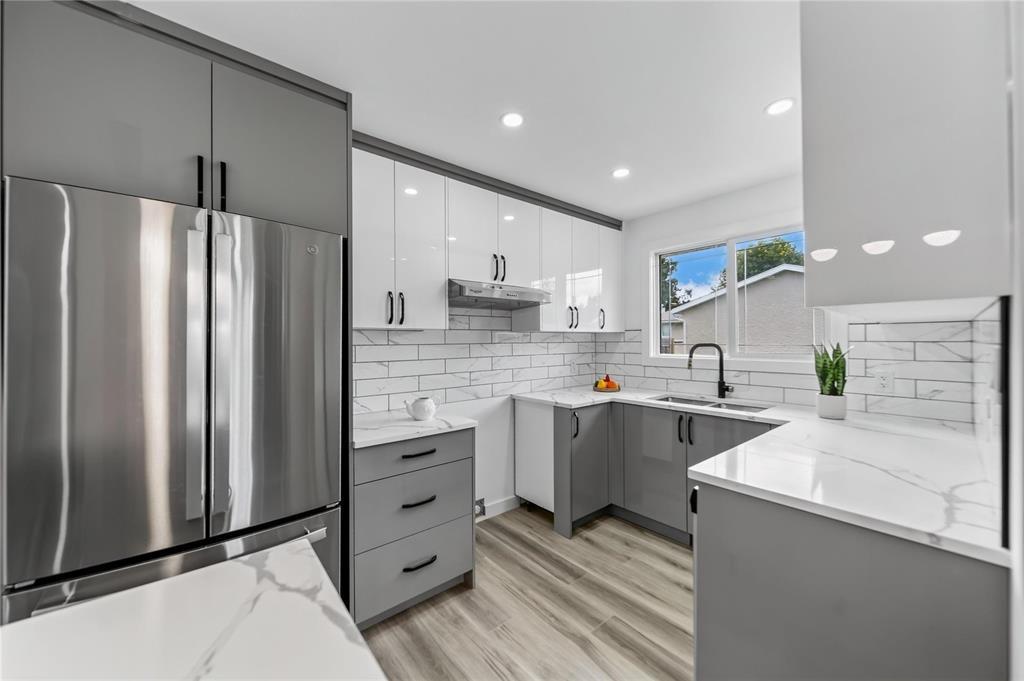 6 James Carleton Drive, Winnipeg, Manitoba  R2P 0T5 - Photo 7 - 202621449
