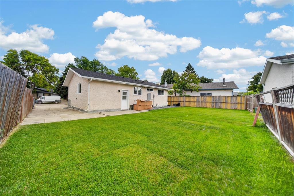 6 James Carleton Drive, Winnipeg, Manitoba  R2P 0T5 - Photo 27 - 202621449