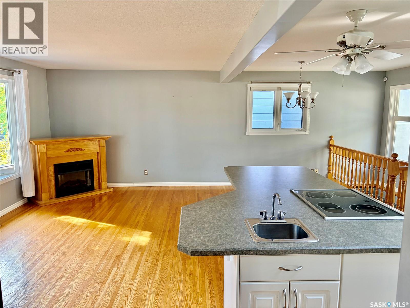 445 Winnipeg Avenue S, Saskatoon, Saskatchewan  S7M 3M6 - Photo 4 - SK046793