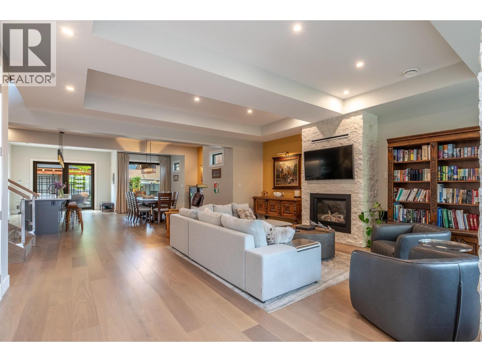 5212 Woods Avenue, Summerland, British Columbia V0H 1Z9 - Photo 8 - 10388073