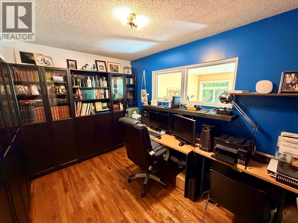 1045 93 Avenue, Dawson Creek, British Columbia  V1G 1E3 - Photo 17 - 10398862