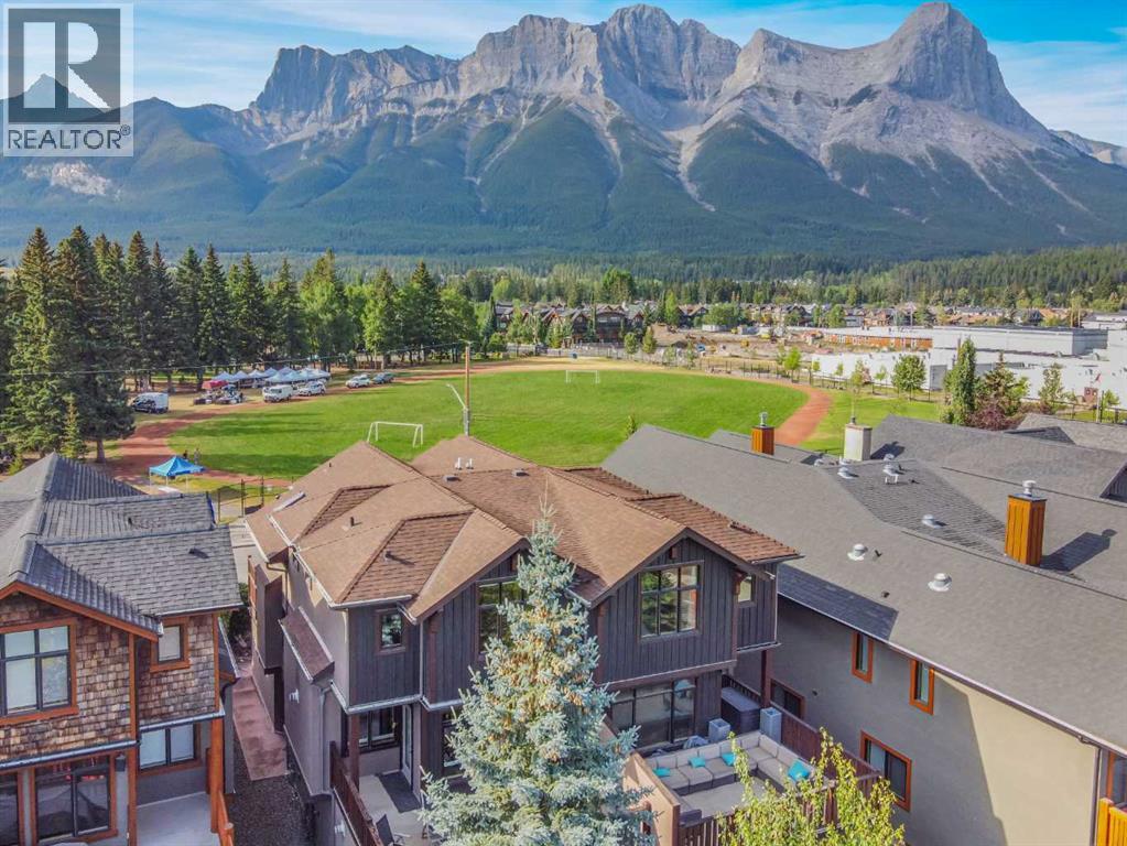 617 7 Street, Canmore, Alberta  T1W 2C4 - Photo 1 - A2337861