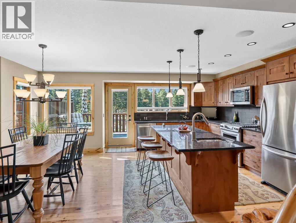 617 7 Street, Canmore, Alberta  T1W 2C4 - Photo 2 - A2337861