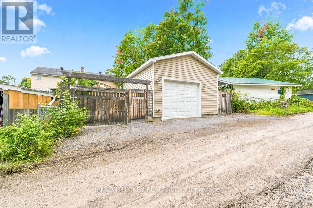 18 Silvie Street, Deep River, Ontario  K0J 1P0 - Photo 37 - X13720210