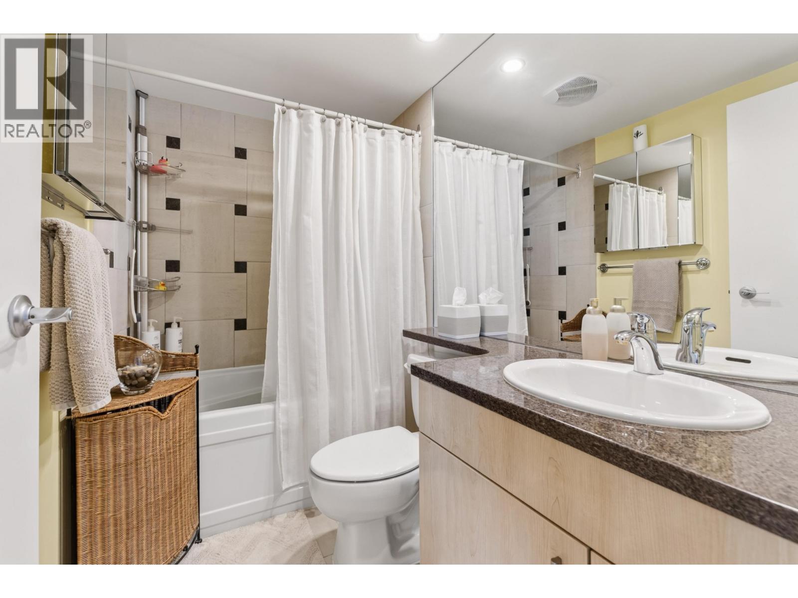 3607 1033 Marinaside Crescent, Vancouver, British Columbia  V6Z 3A3 - Photo 23 - R3158979