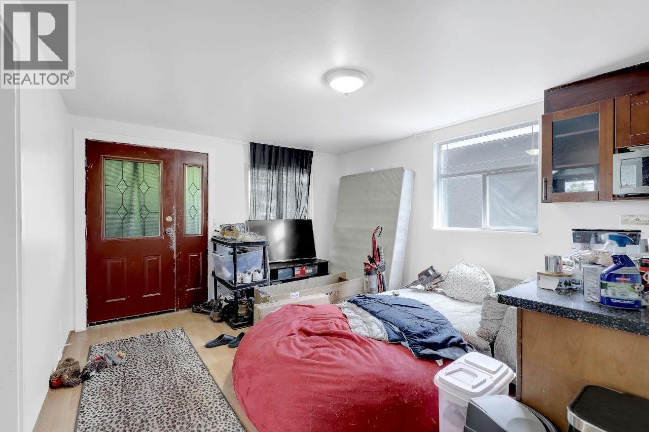 4265 Slocan Street, Vancouver, British Columbia V5R 1Z2 - Photo 9 - R3136202
